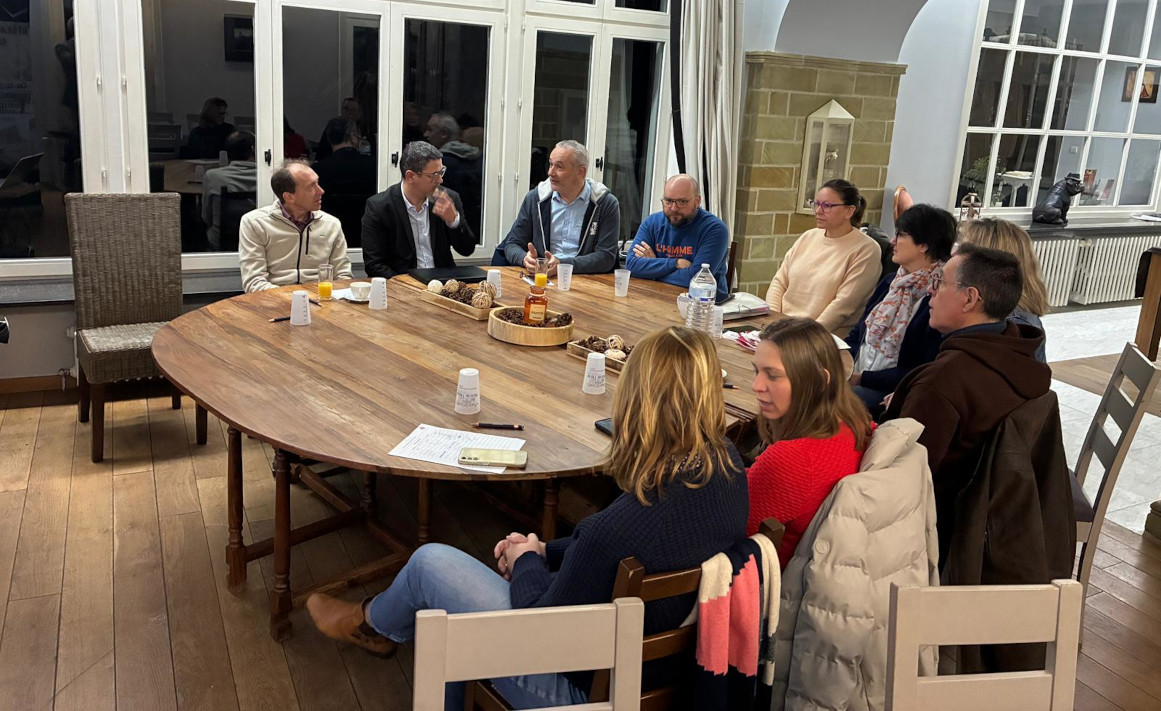 Réunion KLUB Business Entreprise — entrepreneurs des 7 Vallées en discussion